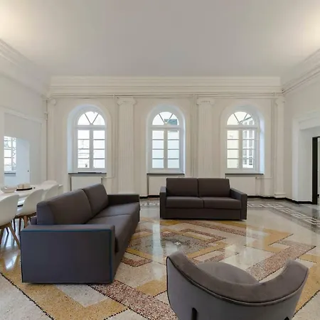 Joivy Elegant Flat For 7, In The Heart Of