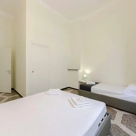 Joivy Elegant Flat For 7, In The Heart Of 아파트 제노바