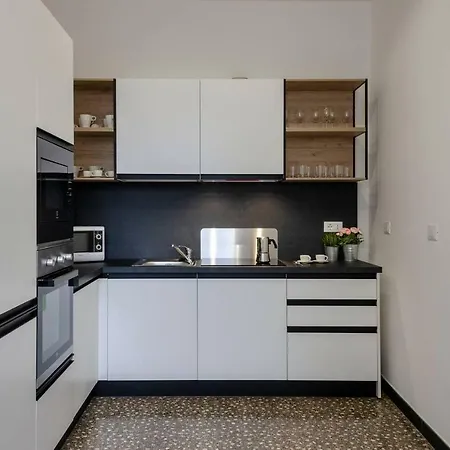 아파트 Joivy Elegant Flat For 7, In The Heart Of *