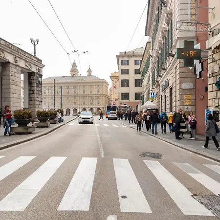 公寓 Joivy Elegant Flat For 7, In The Heart Of *