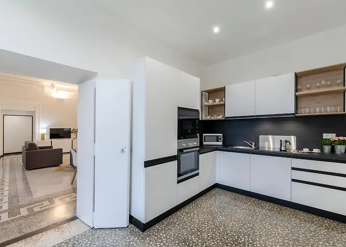 Joivy Elegant Flat For 7, In The Heart Of Génova