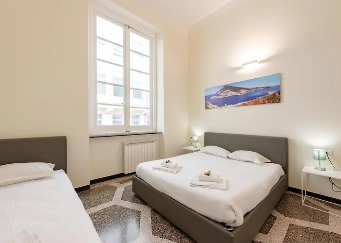 Apartamento Joivy Elegant Flat For 7, In The Heart Of Génova