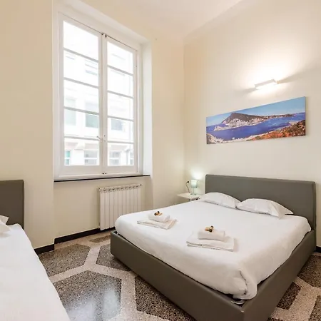 Apartamento Joivy Elegant Flat For 7, In The Heart Of Génova